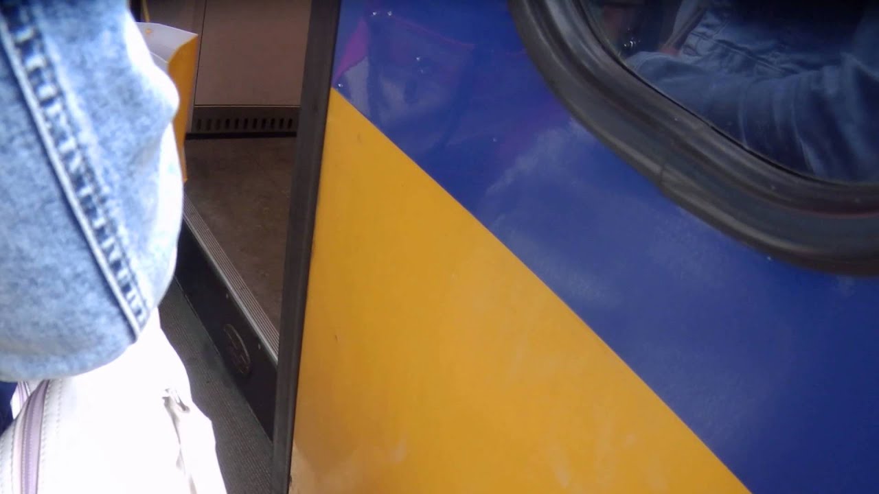 Going into VIRM 9413 @ Railroad Station Hoorn