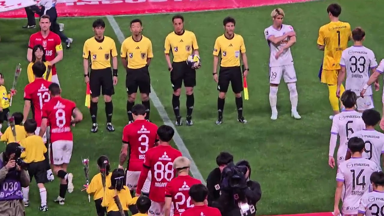 Pride of Urawa～選手入場～集合写真～コイントス～円陣。 浦和レッズ vs サンフレッチェ広島 2025年4月25日 Jリーグ