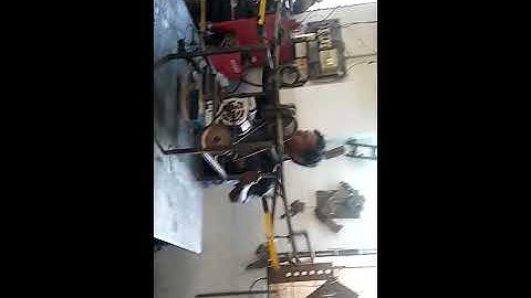 Dual side hacksaw cutting machine