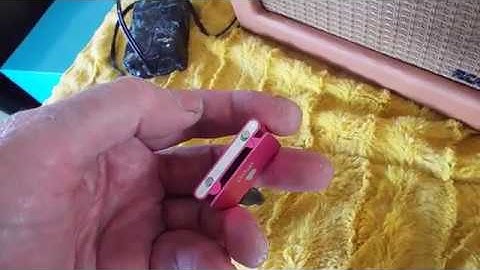 RCA 6-EY-3A 45 RPM automatic record player playing an iPod.