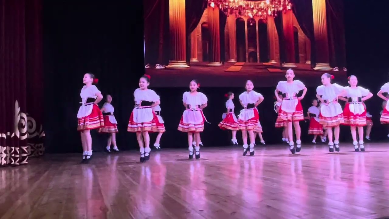 Танец тарантелла