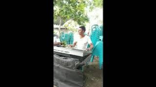 Santai bersama dengan iringan alunan instrument - Inacio Soares