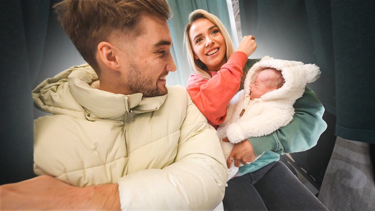 VOOR HET EERST OP REIS MET ZIJN DRIETJES!✈️