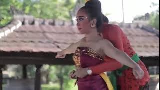 Nama Kain dan Pakaian Tari Cendrawasih