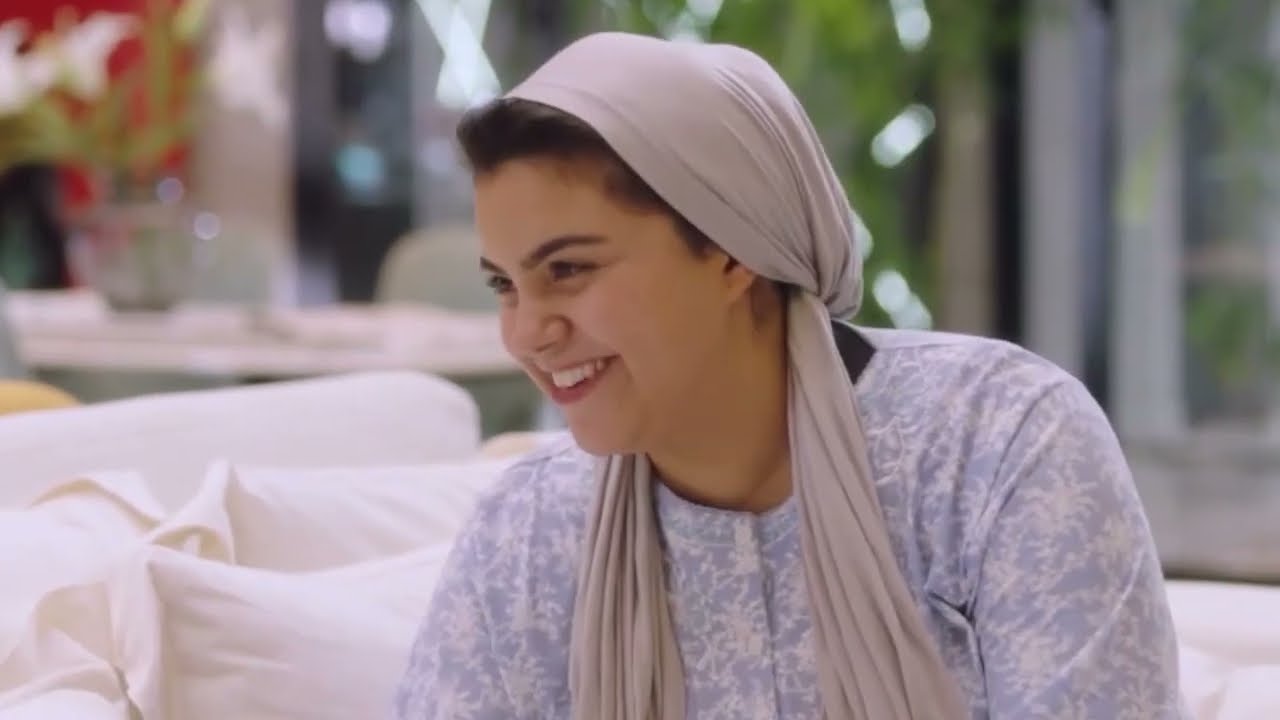 هتمووت من الضحك علي الشغالة وهي بتاكل بعقل ساره🤣😂#في_بيتنا_روبوت