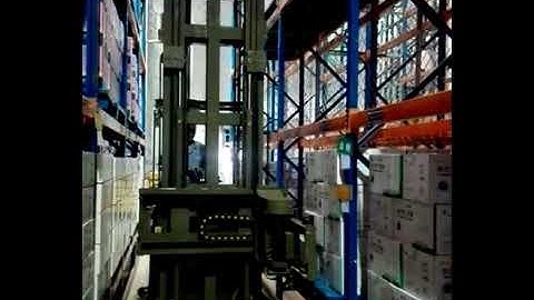 MiMA 3 way forklift in customer warehouse