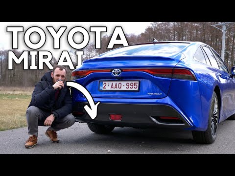 Toyota Mirai - piję wodę z wydechu