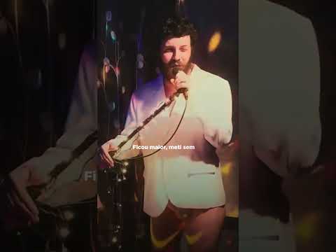 HORA DE OUVIR UM POUCO DE MÚSICA BOA