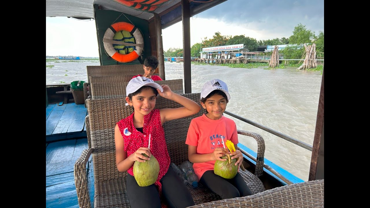 Me Kong River Delta Tour