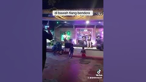dibawah tiang bendera Iwan fals cover aliyaraya