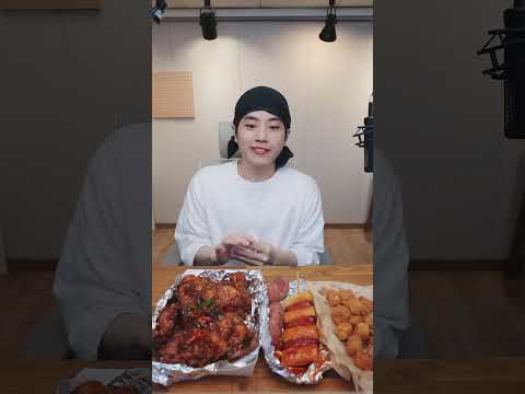 <strong>BBQ</strong> <strong>신메뉴</strong> 땡초숯불양념치킨 오감볼 소떡 치즈고구마 도넛 먹방