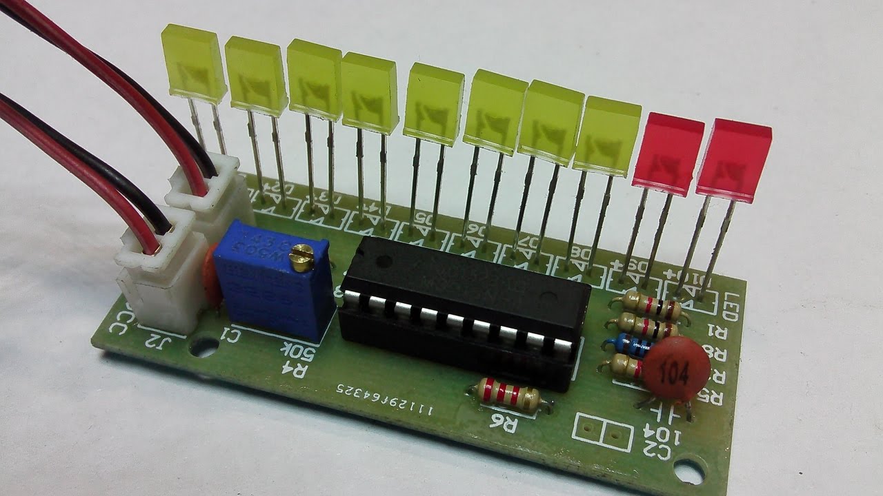 Lm3915 индикатор уровня. Lm3915 индикатор уровня аудио. Lm3915 анализатор. Спектроанализатор на lm3915. Индикатор громкости lm3914.