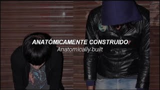 Love and Caring- Crystal Castles Sub español (&amp; Lyrics)