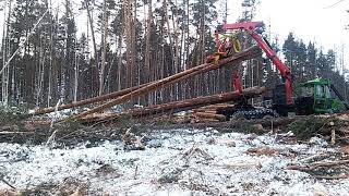 Валочно-трелёвочно-погрузочная машина