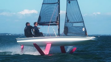 Taste the thrill of foiling dinghy | BirdyFish