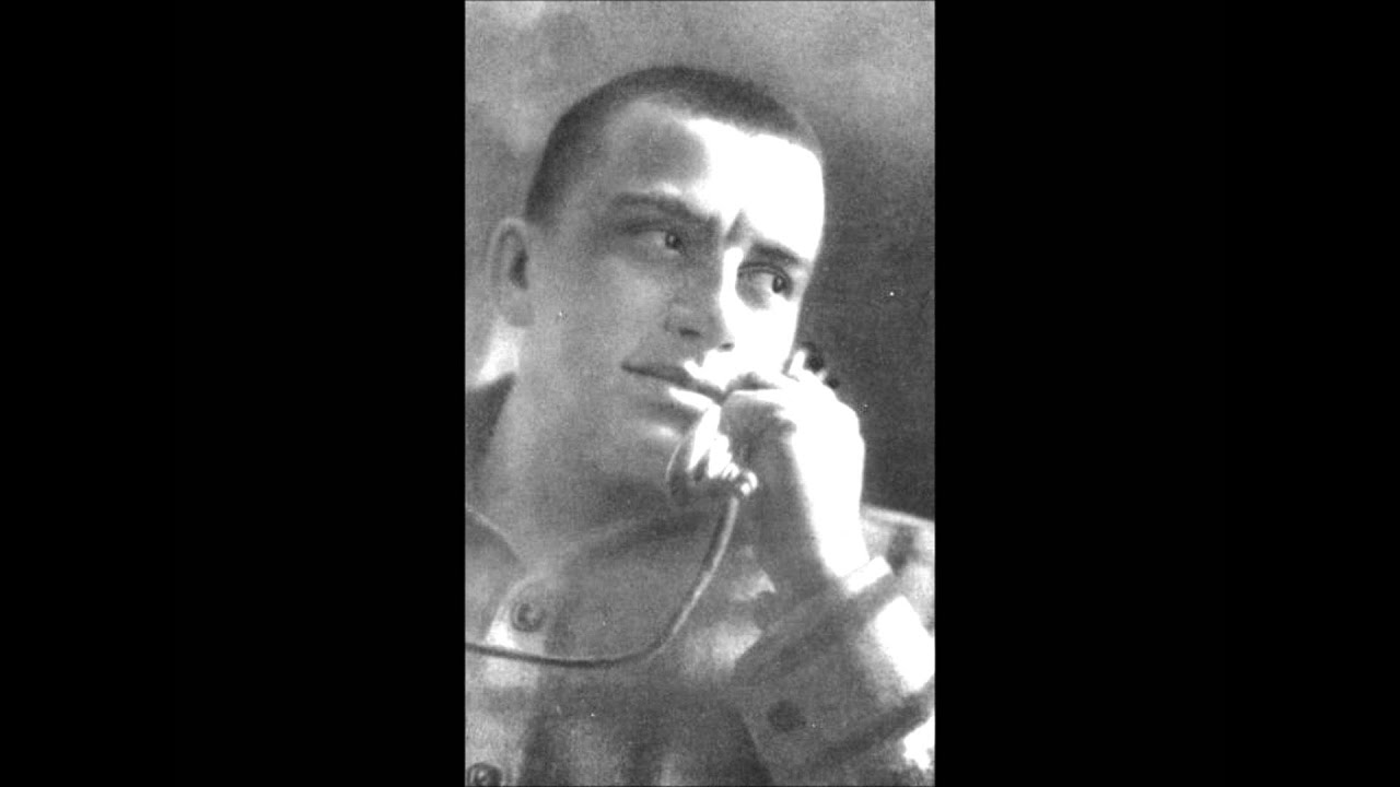 Владимир Маяковский, "Послушайте..." - YouTube