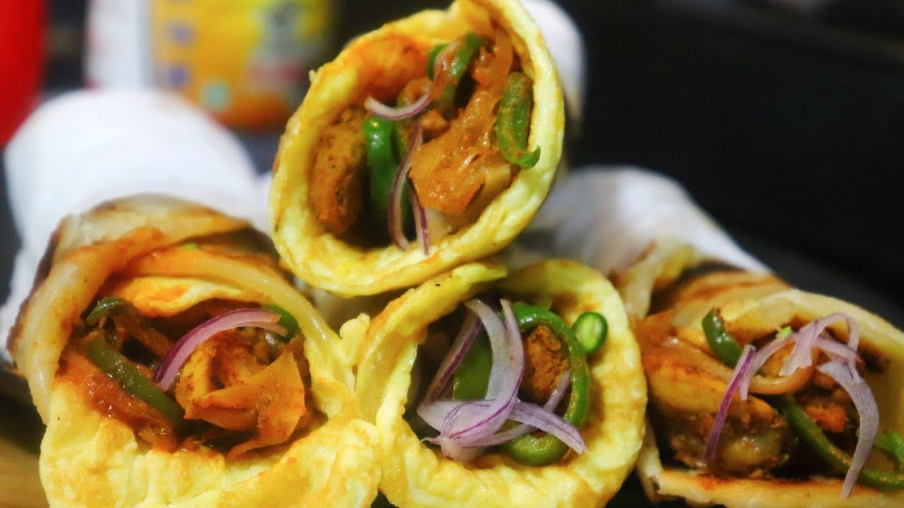 চিকেন টিক্কা রোল/এগ চিকেন রোল স্ট্রিট স্টাইলে বানিয়ে ফেলুন এইভাবে | Egg chicken tikka masala Roll