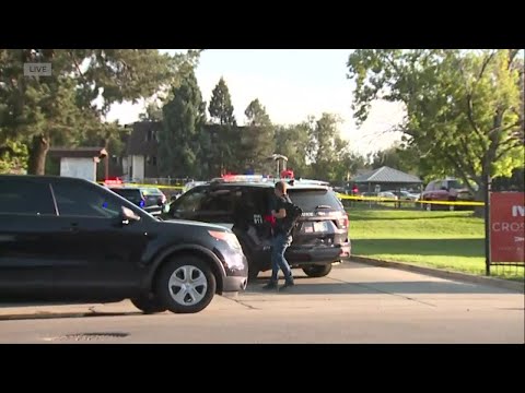 Arapahoe County sheriff's deputies shoot, kill woman Friday afternoon