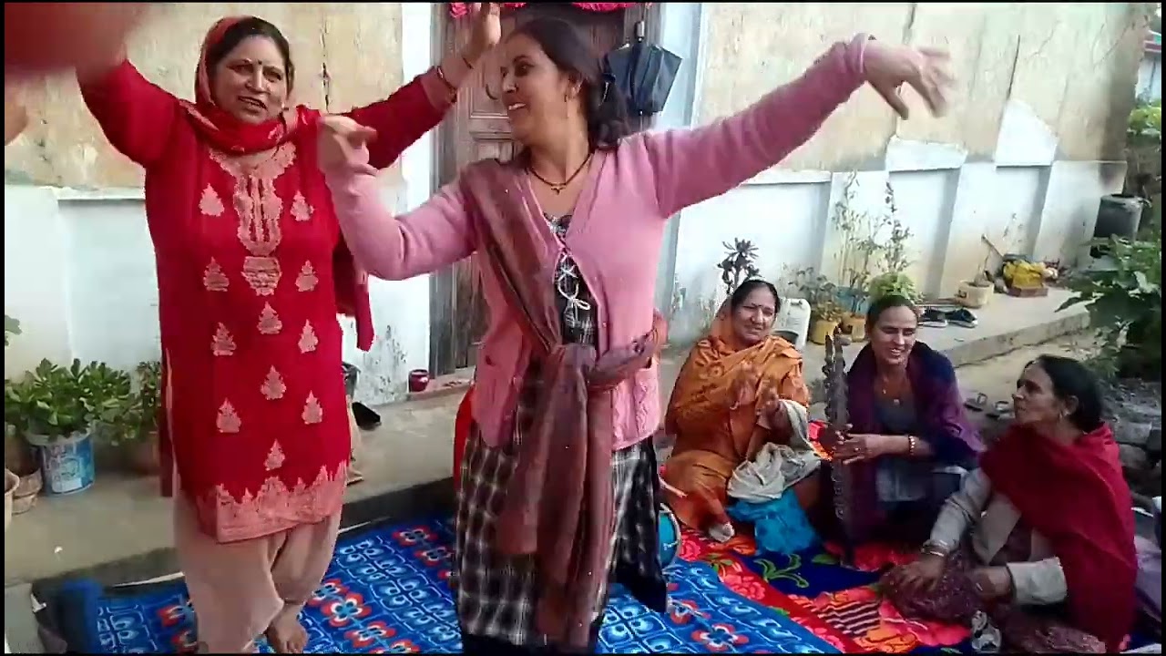 कीर्तन में थोड़ी सी मस्ती