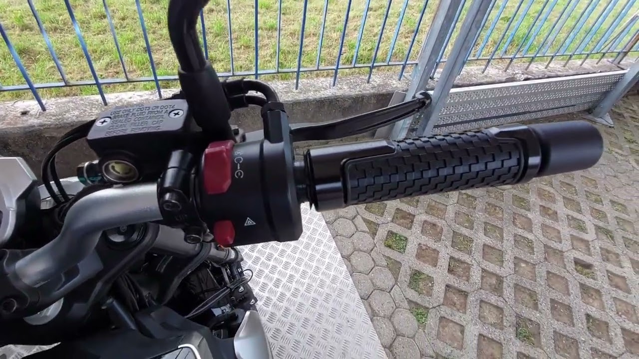 CFMOTO 300 CL-X HERITAGE - POWERBIKE STUDIO