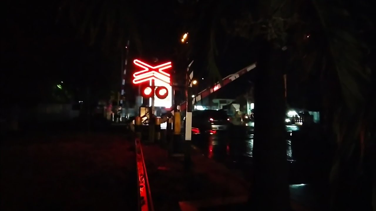 Palang Pintu Perlintasan Kereta Api JPL 346, Jalan Kesambi, Kota Cirebon