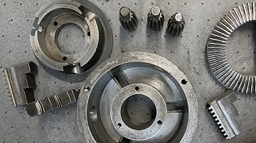 Stripping and cleaning an old 3 jaw scroll chuck.