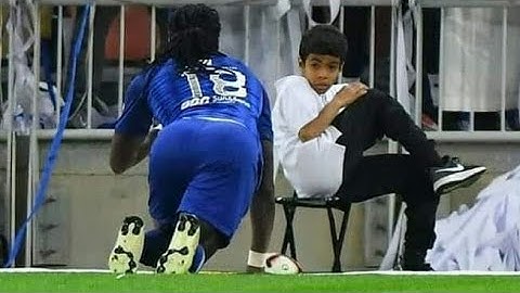 شاهد لاعب جوميز لاعب الهلال السعودي ماذا رعب الطفل