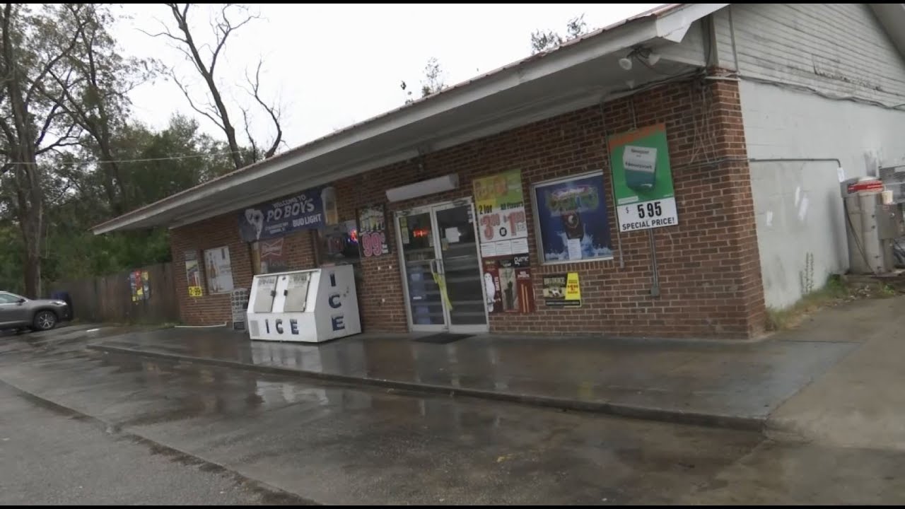 2 shot, killed in convenience store armed robbery in Denmark, SC