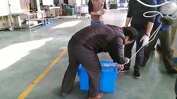 3m height falling test of stack nest container with 30kgs loading