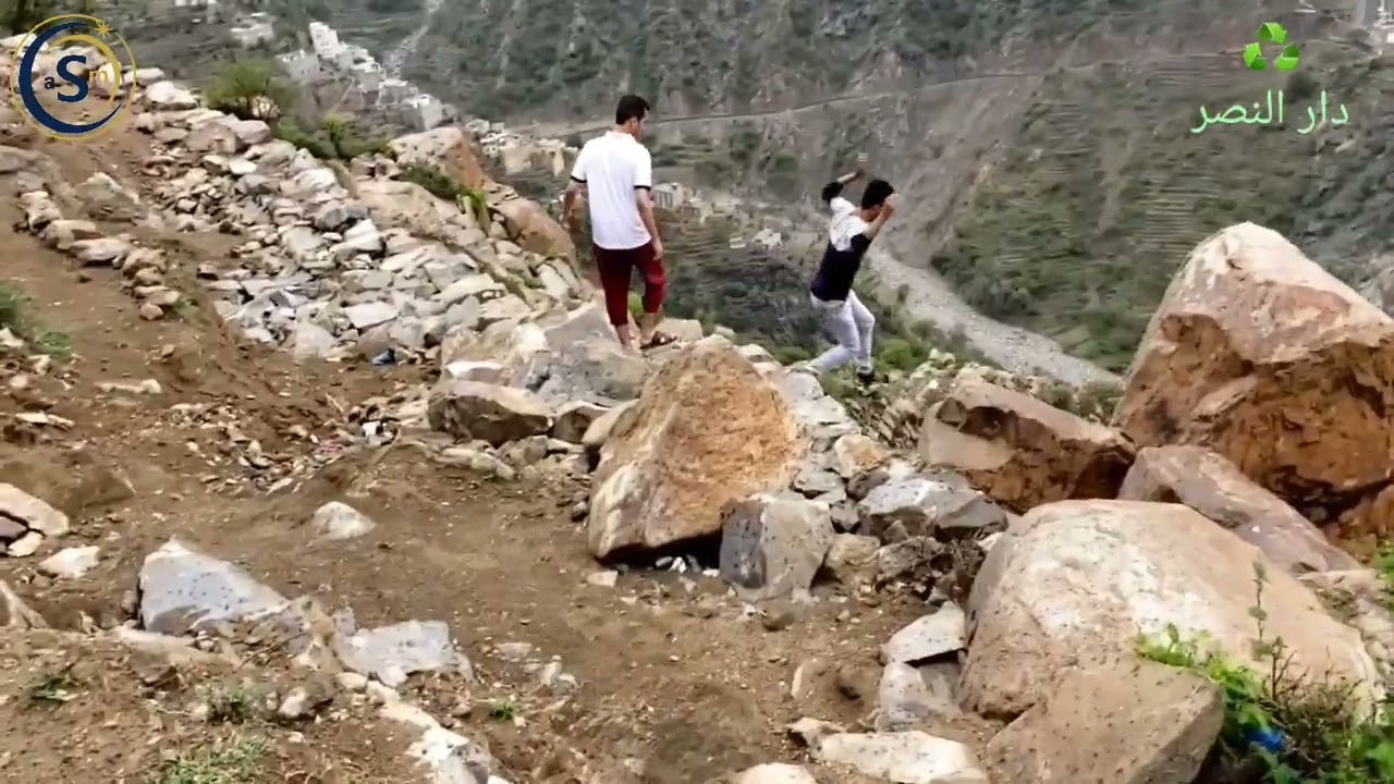 @روائع الطبيعة في قرية الشعب وذوؤاب | مطرٌ وغمامٌ وبصائر من الجمال