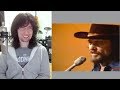 British guitarist analyses Waylon Jennings' live ad lib in 1975!