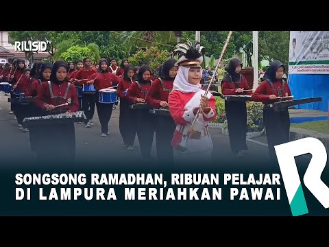 Songsong Ramadhan, Ribuan Pelajar di Lampura Meriahkan Pawai