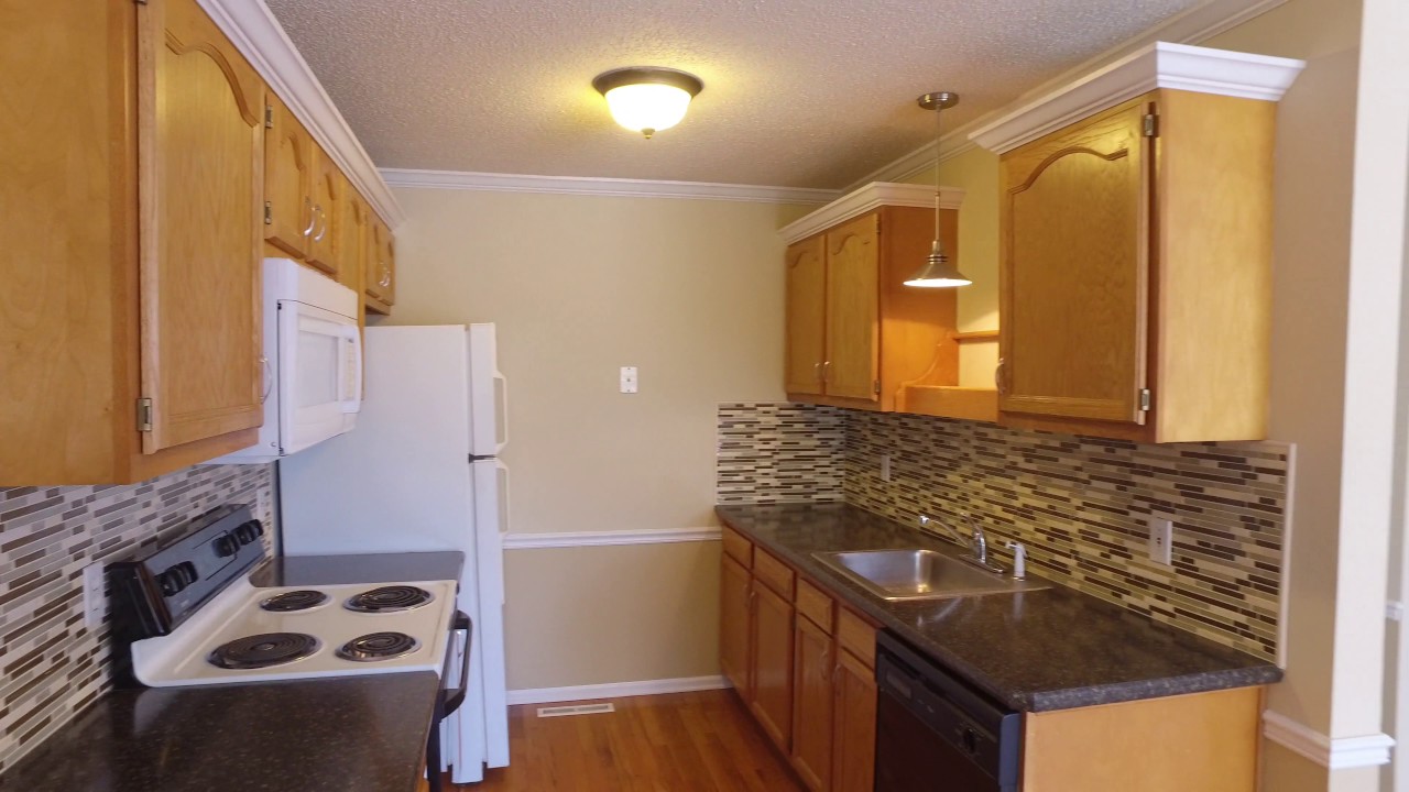 2Bd, 2Ba Apt. w/ Finished Basement & Garage Emily's Garden in