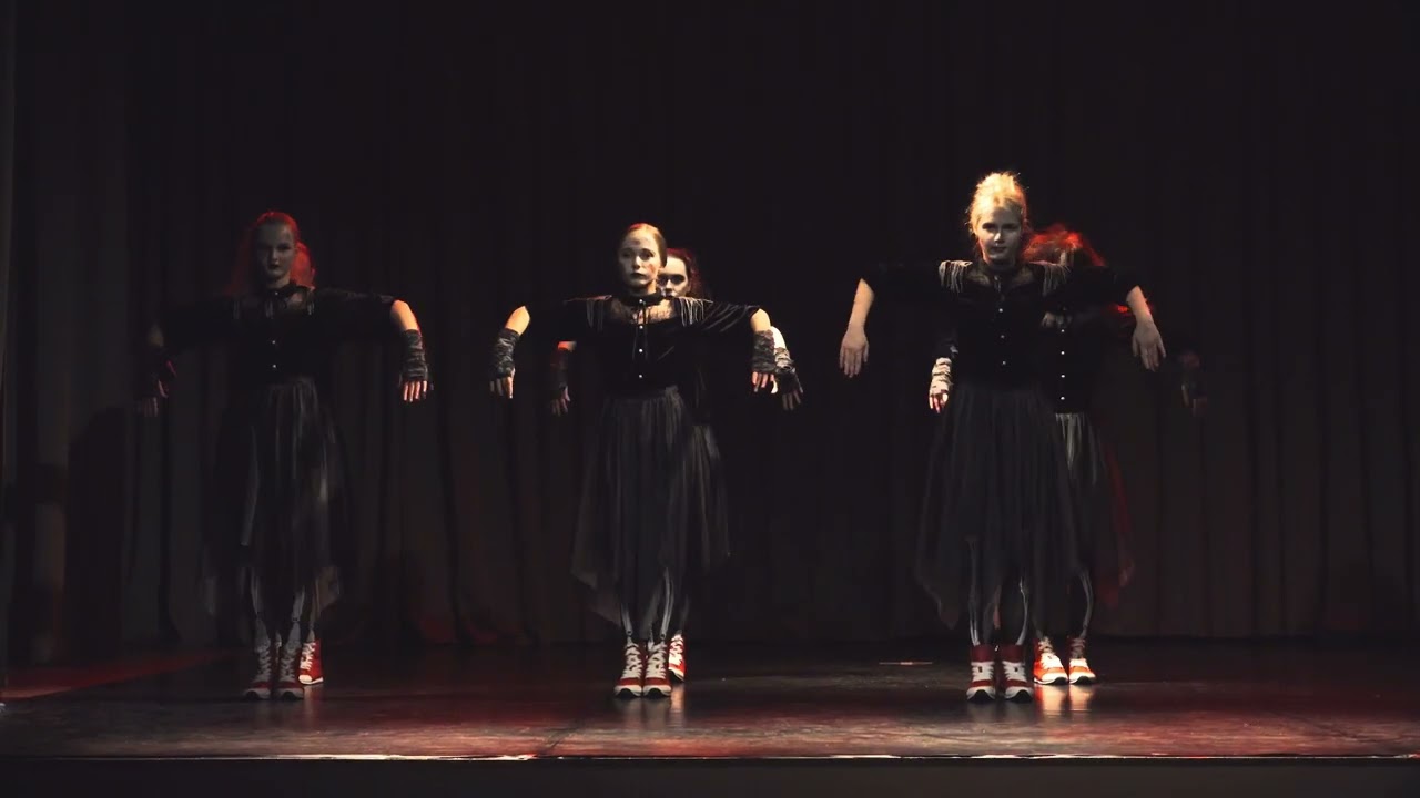 TRILLER! Dejo 5 un 6 grupas audzēknes #marupe #michaeljackson #showdance #dancer