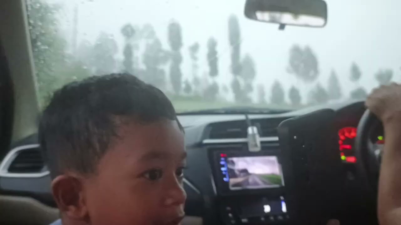 Jalan ke Embung Bansari Temanggung 