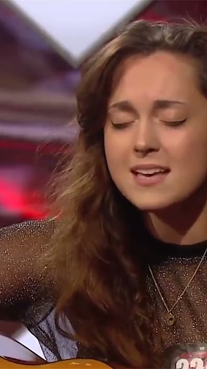 Beautiful Acoustic Cover Of The One That Got Away! #shorts