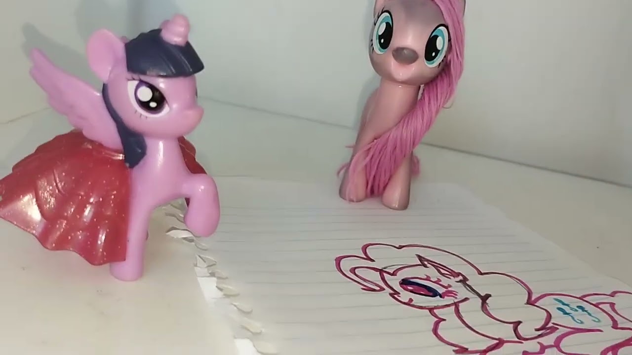 MLP--------✨ amostrando✨ meus ✨desenhos antigos kkk💕