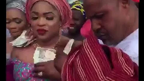Fathia balogun,Saidi balogun,Odunlade Adekola &others Sprays Money on Kemi Afolabi and her Husband