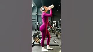 Gym Girl Glutes Transformation 🔥🍓🍓 #crossfit #fitness #model #gymlover #legsday #glutes #model #abs