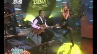Video thumbnail of "Peggy Zina  - Eimai edo Live"