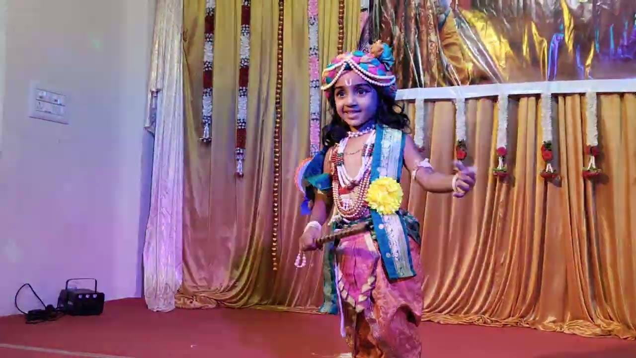 Little cute krishna 😍