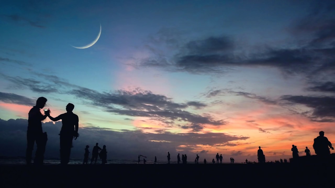 Pippi Ciez - New Moon