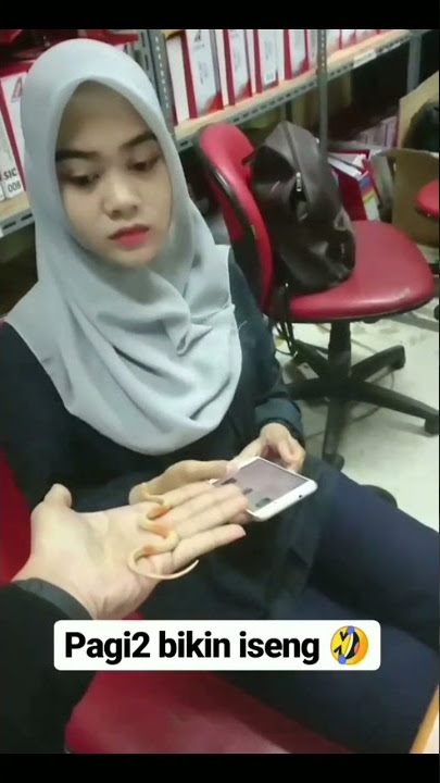 Ngakak ngerjain cewek cantik & cowok latah takut ular🐍🤣 #ular #ngakak #lucu #prank #viral #latahlucu