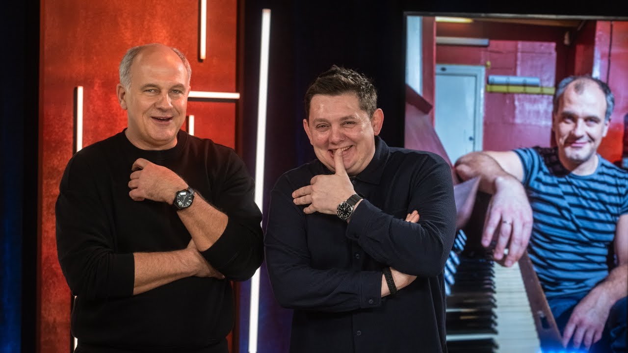 Artuss Kaimiņš  sveic Andri Keišu