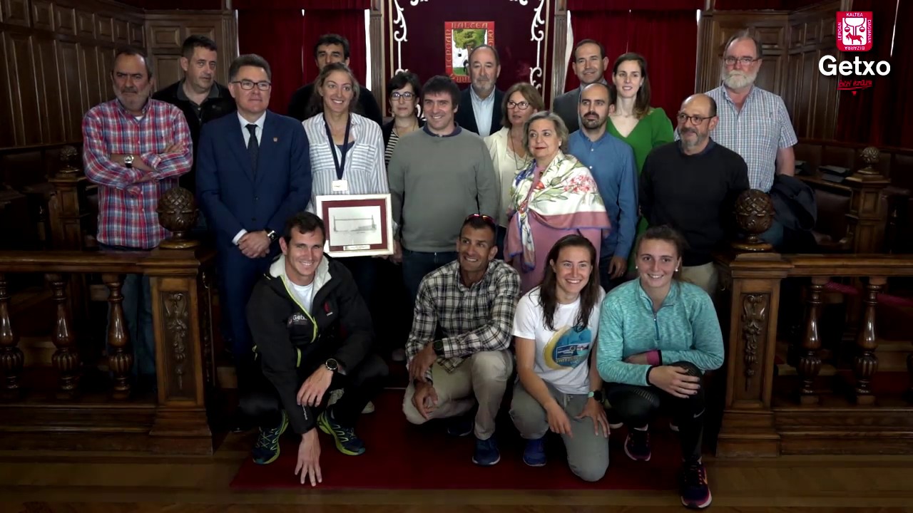 RECIBIMIENTO A REMERA VIRGINIA DIAZ RIVAS IMANOL LANDA ALCALDE DE GETXO ...
