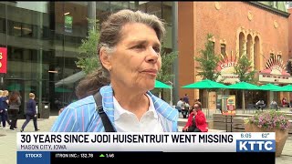 The community remembers Jodi Huisentruit 30 years later in Mason City