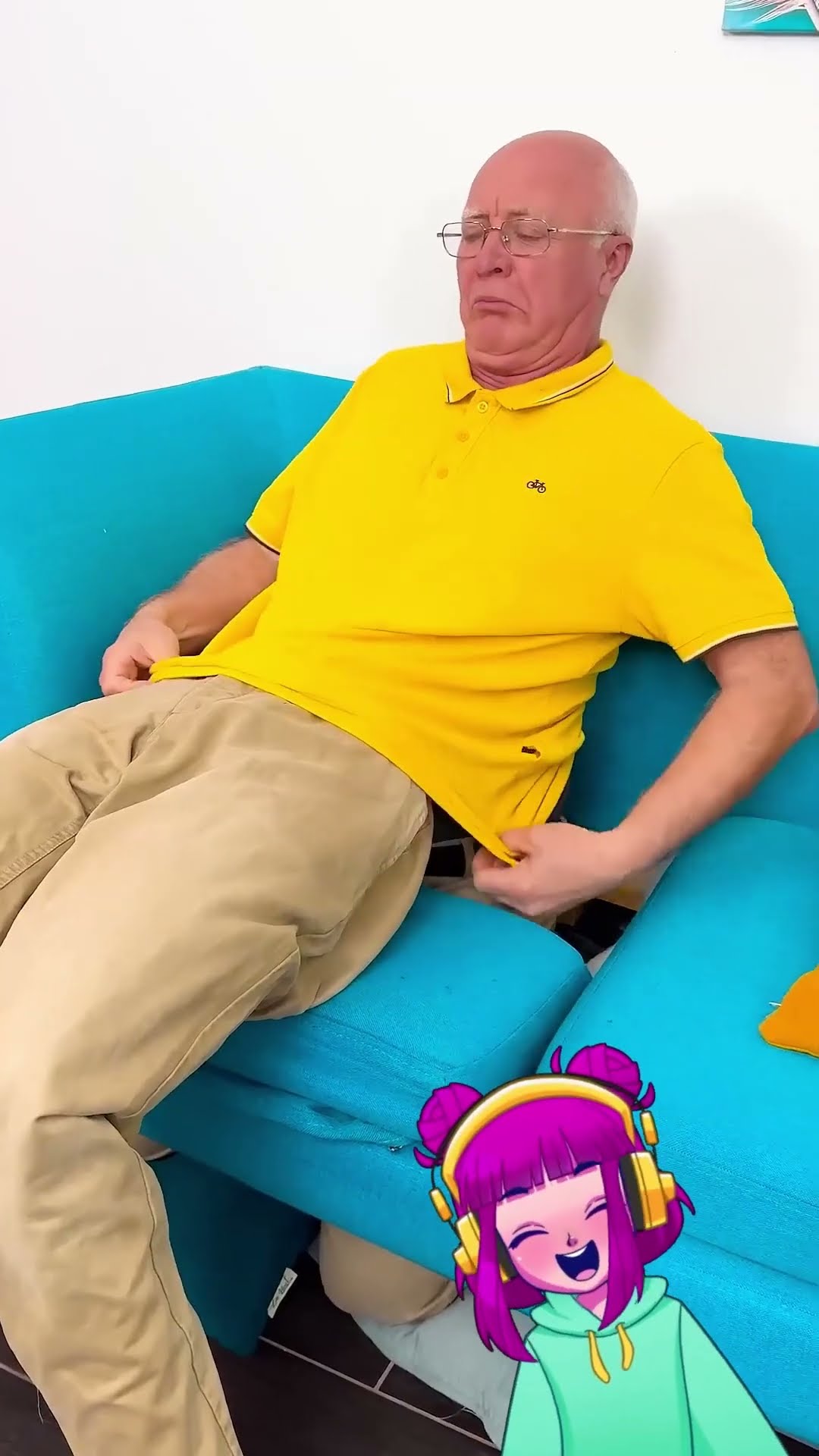 Grandpa’s Hilarious ‘Missing Legs’ Drama! ??