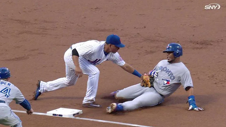 TOR@NYM: Flores catches Encarnacion heading to third