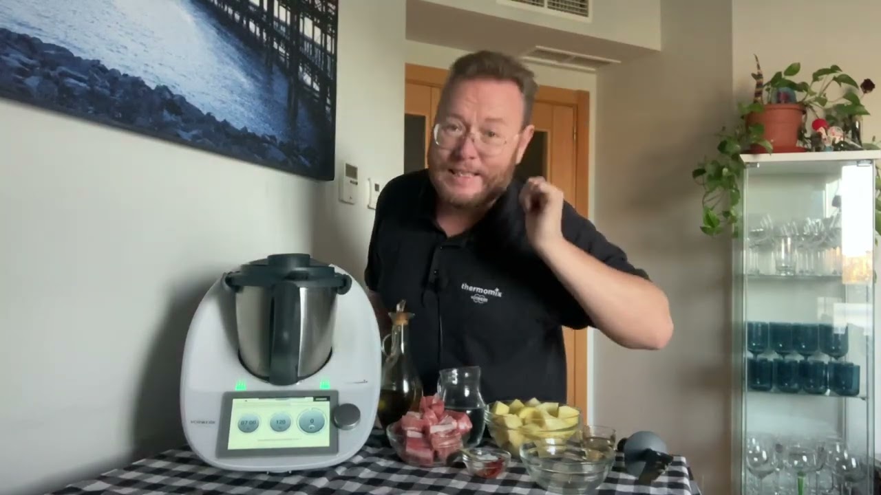 Patatas Guisadas con Costillas con Thermomix y José Ángel