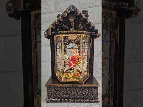 Ліхтар різдвяний В гостях у Санти зі світлом та музикою бронза  12.7×7.5×21см Новорічні світильники., видео 1